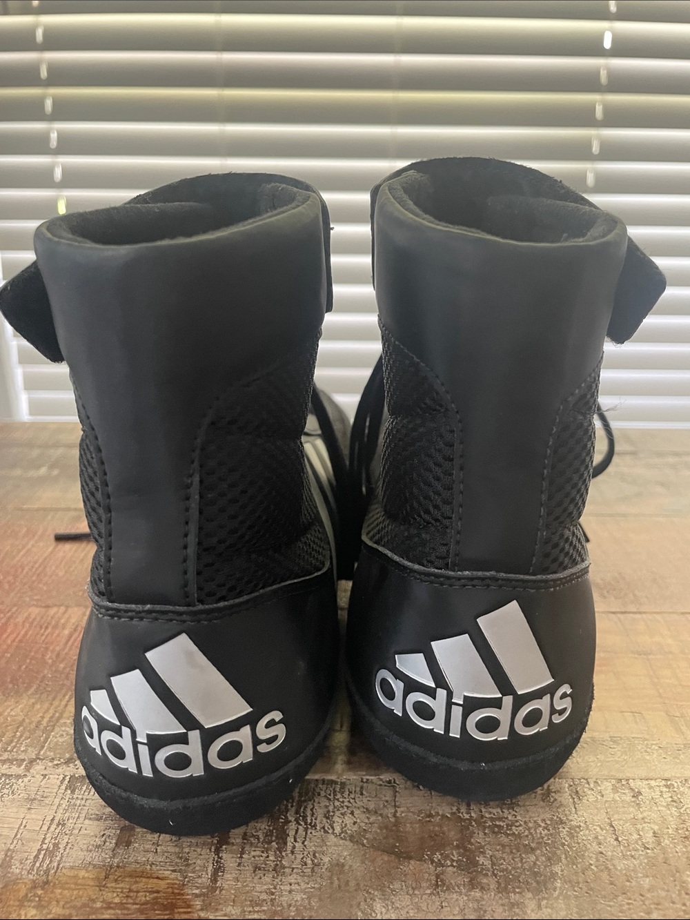 adidas Men’s Black High-Top Lace-Up Wrestling Shoes with Ankle Strap - Picture 3 of 6
